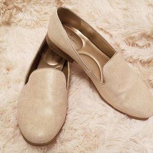Bandolino Latter Gold Linen Loafer